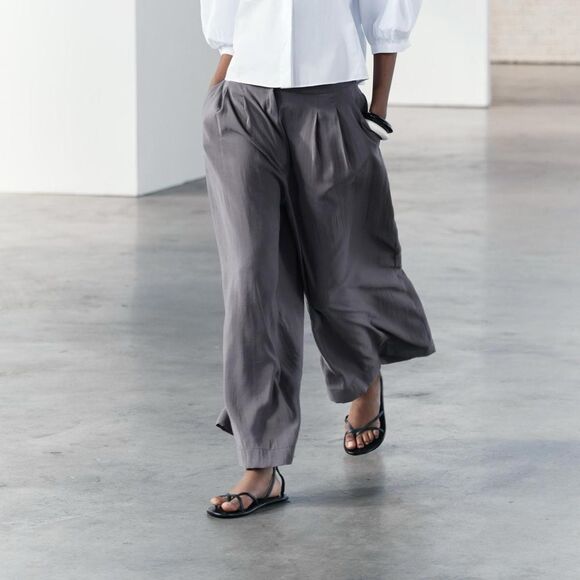 ZARA ZW COLLECTION FLOWY LOOSE FIT PLEATED PANTS
GRAY - Picture 2 of 11